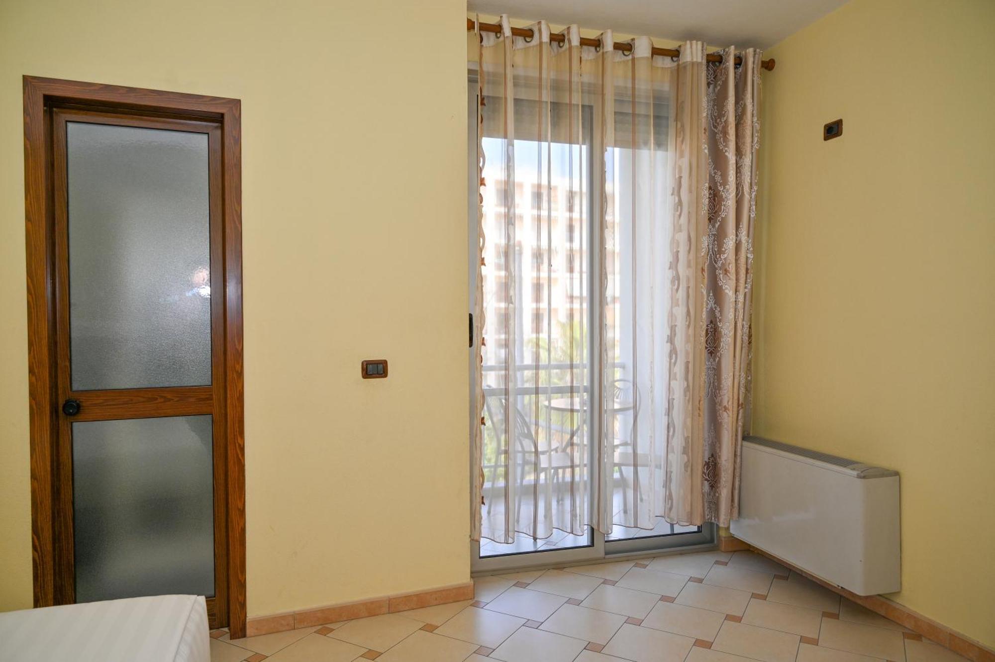 Hotel Vila Emes Драч Стая снимка