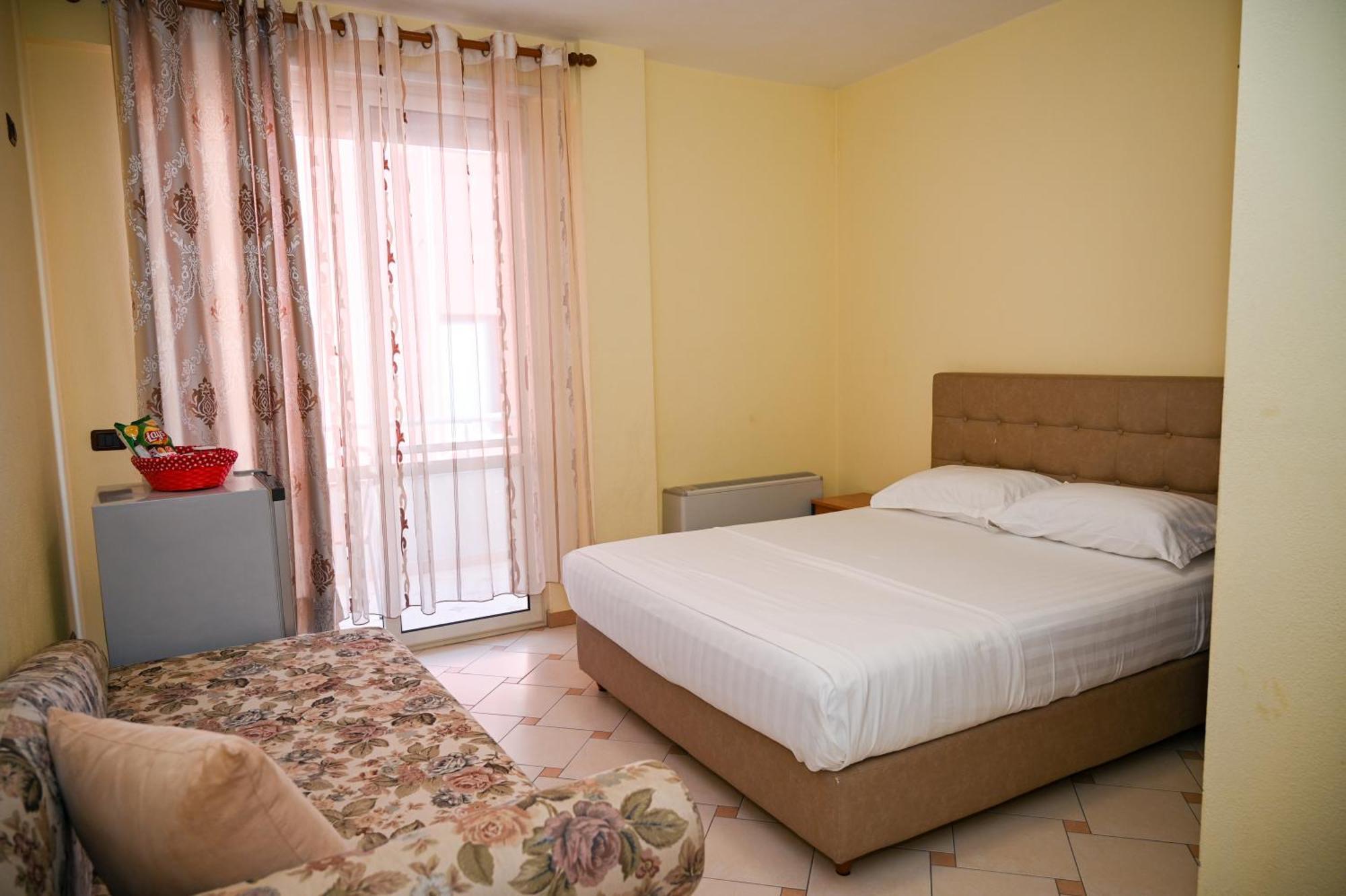 Hotel Vila Emes Драч Стая снимка