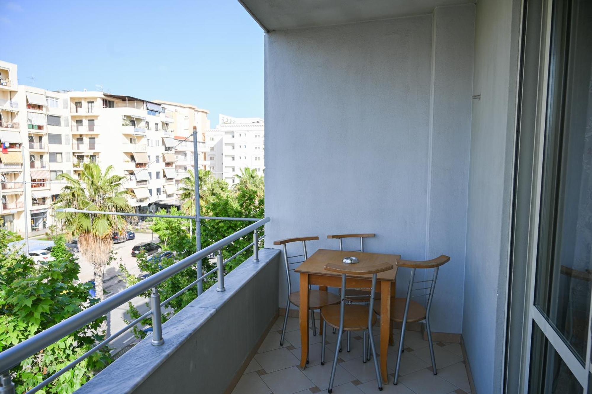 Hotel Vila Emes Драч Екстериор снимка