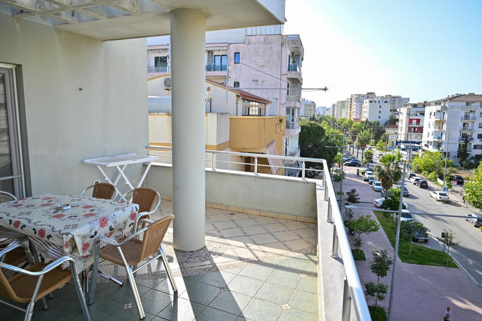 Hotel Vila Emes Драч Екстериор снимка