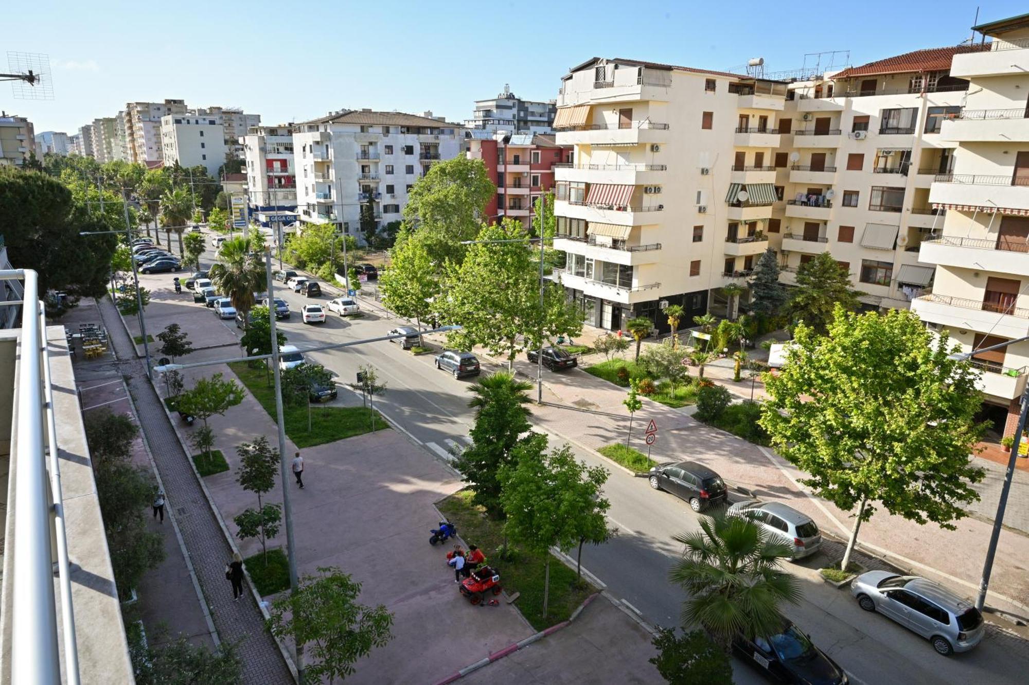 Hotel Vila Emes Драч Екстериор снимка