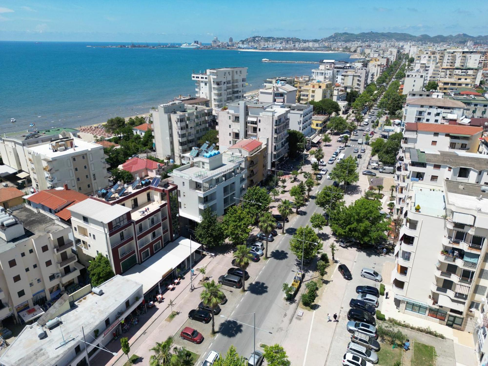 Hotel Vila Emes Драч Екстериор снимка