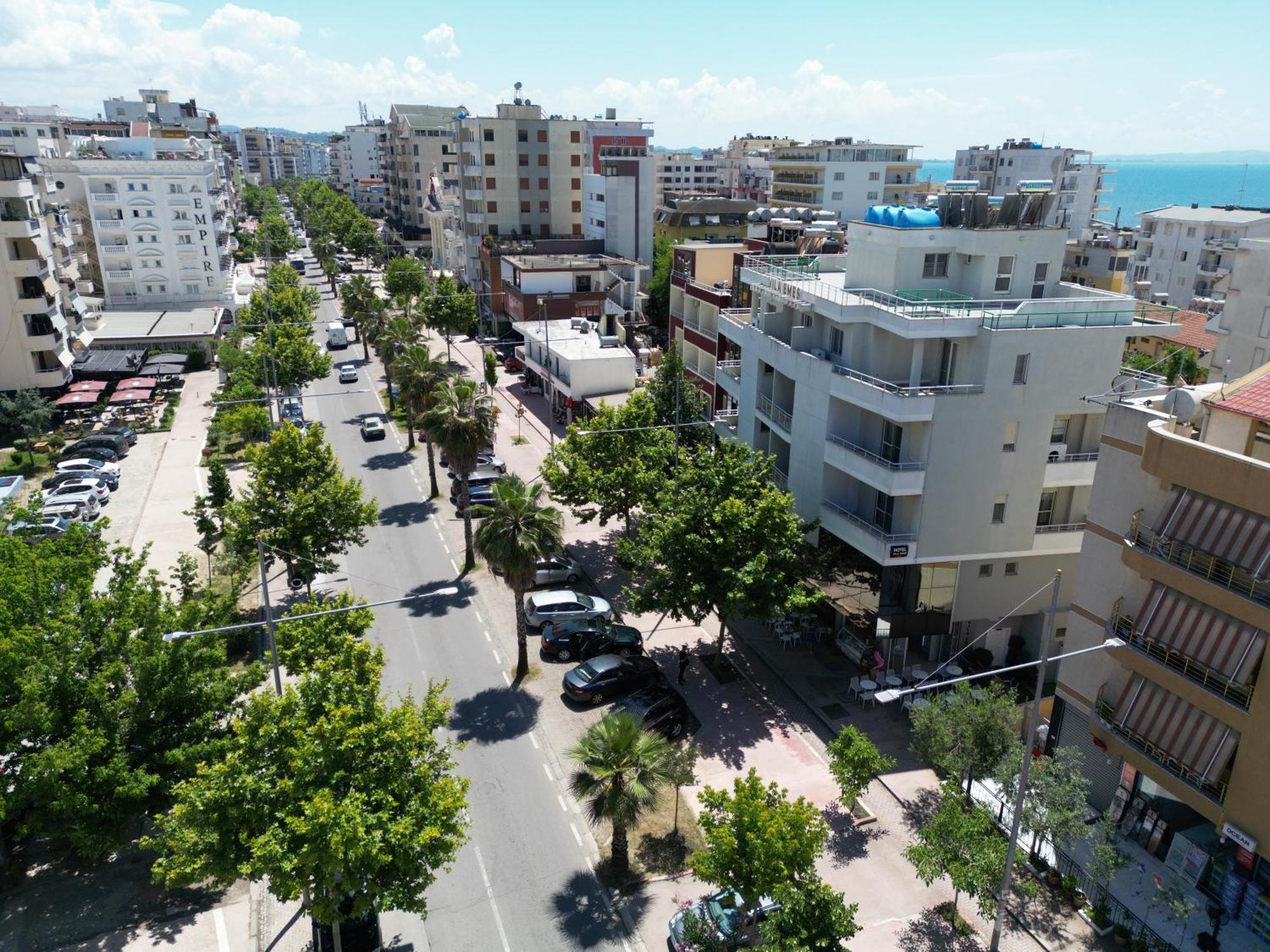 Hotel Vila Emes Драч Екстериор снимка